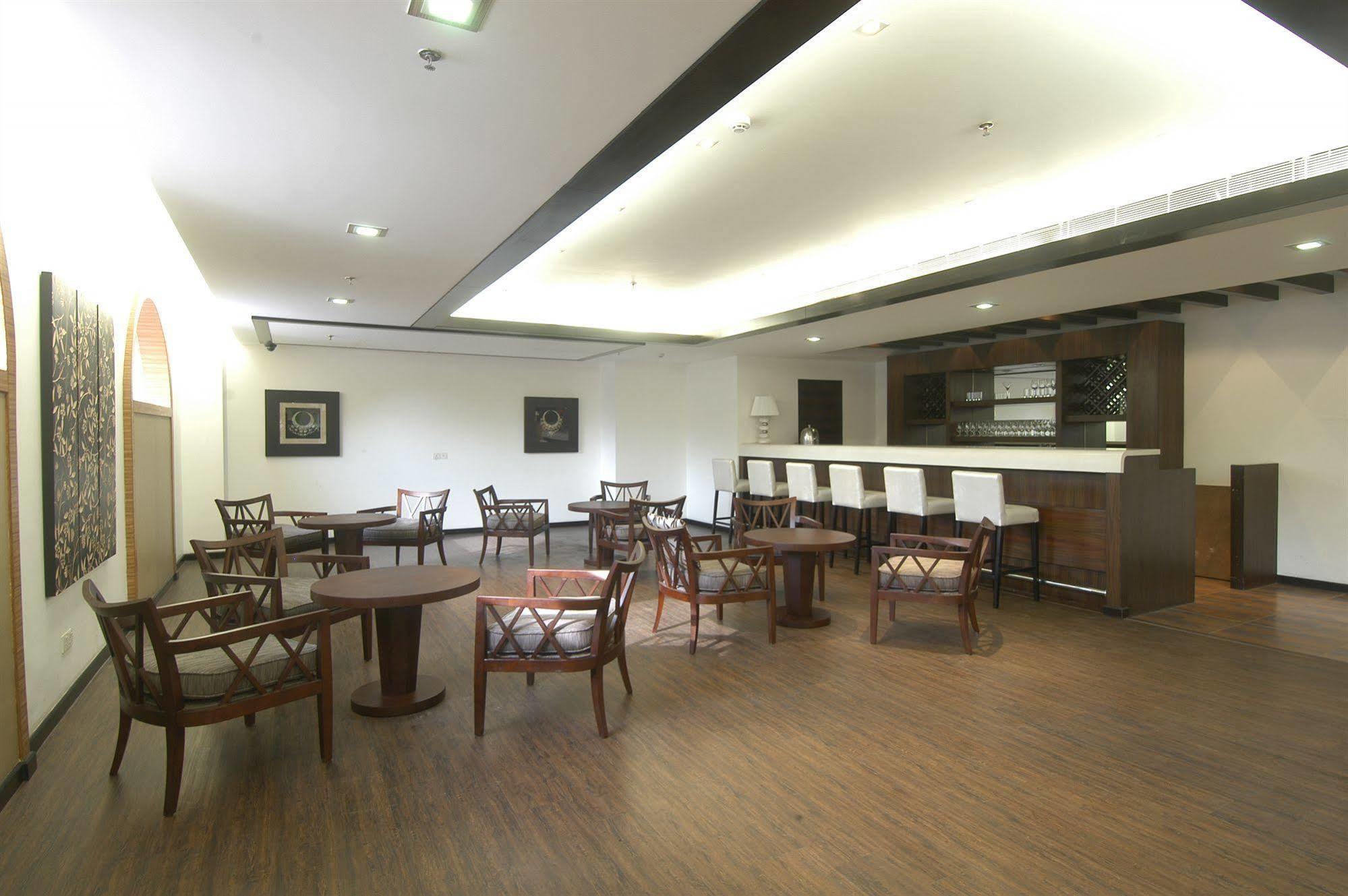 Hotel Mapple Emerald
