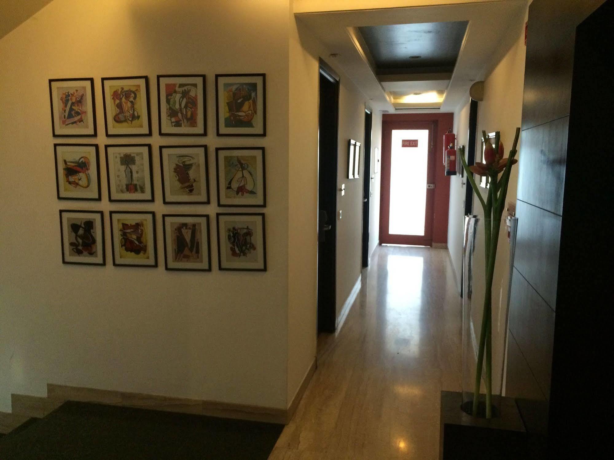 Hotel Emblem New Friends Colony, New Delhi