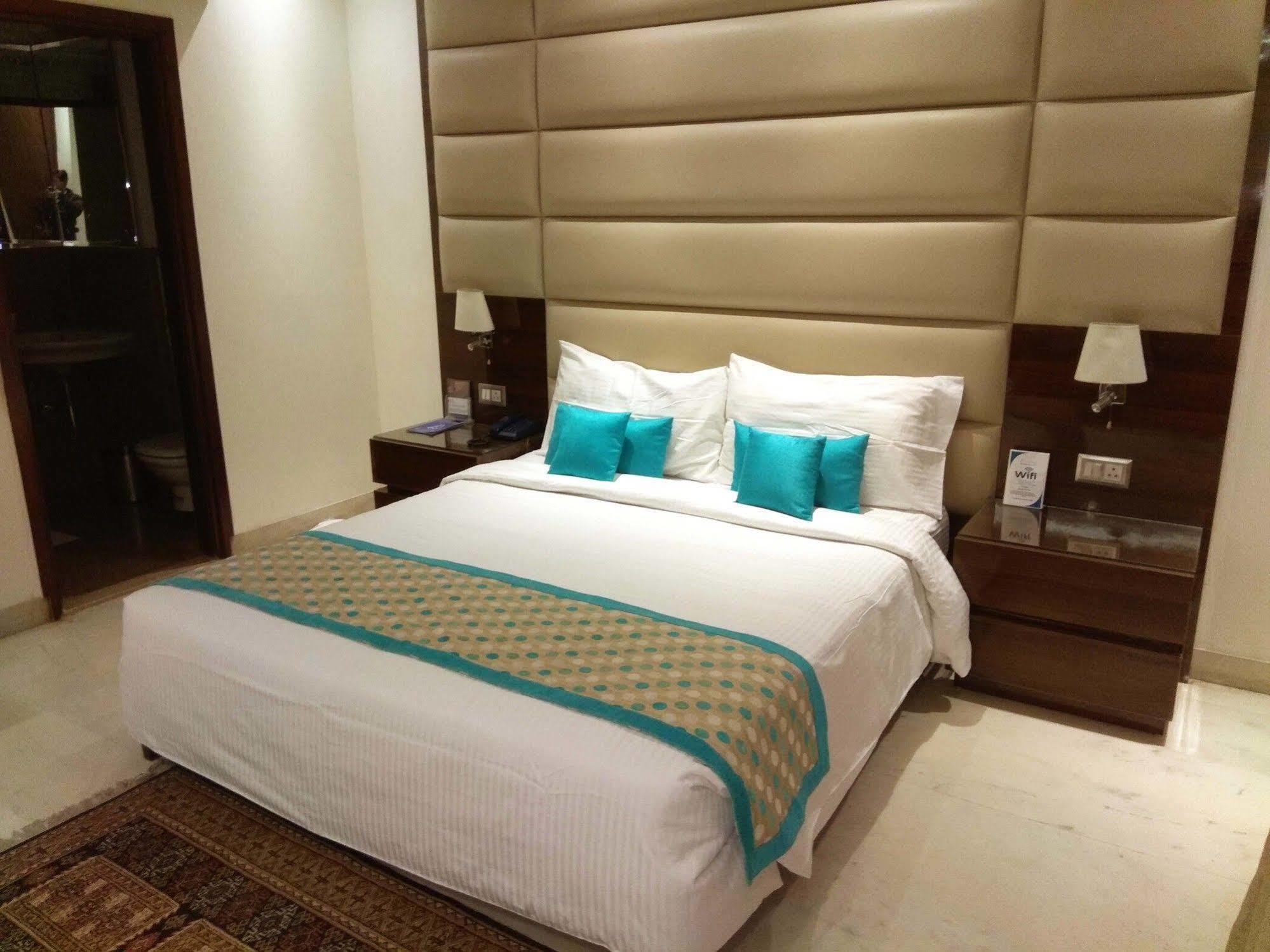 The Legend Delhi 3* New Delhi