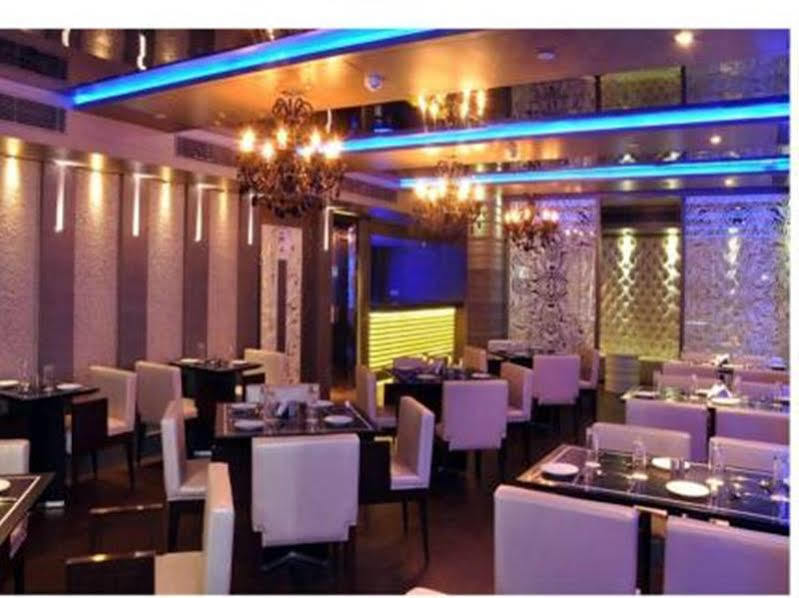 Almondz Hotel