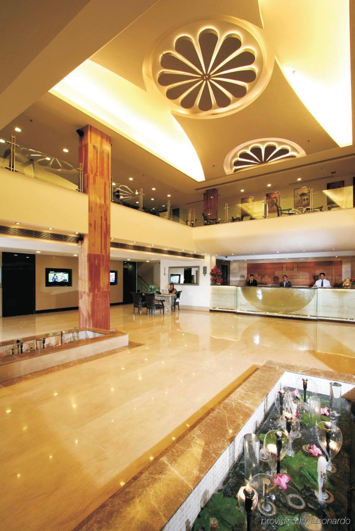 Taurus Sarovar Portico 4* New Delhi