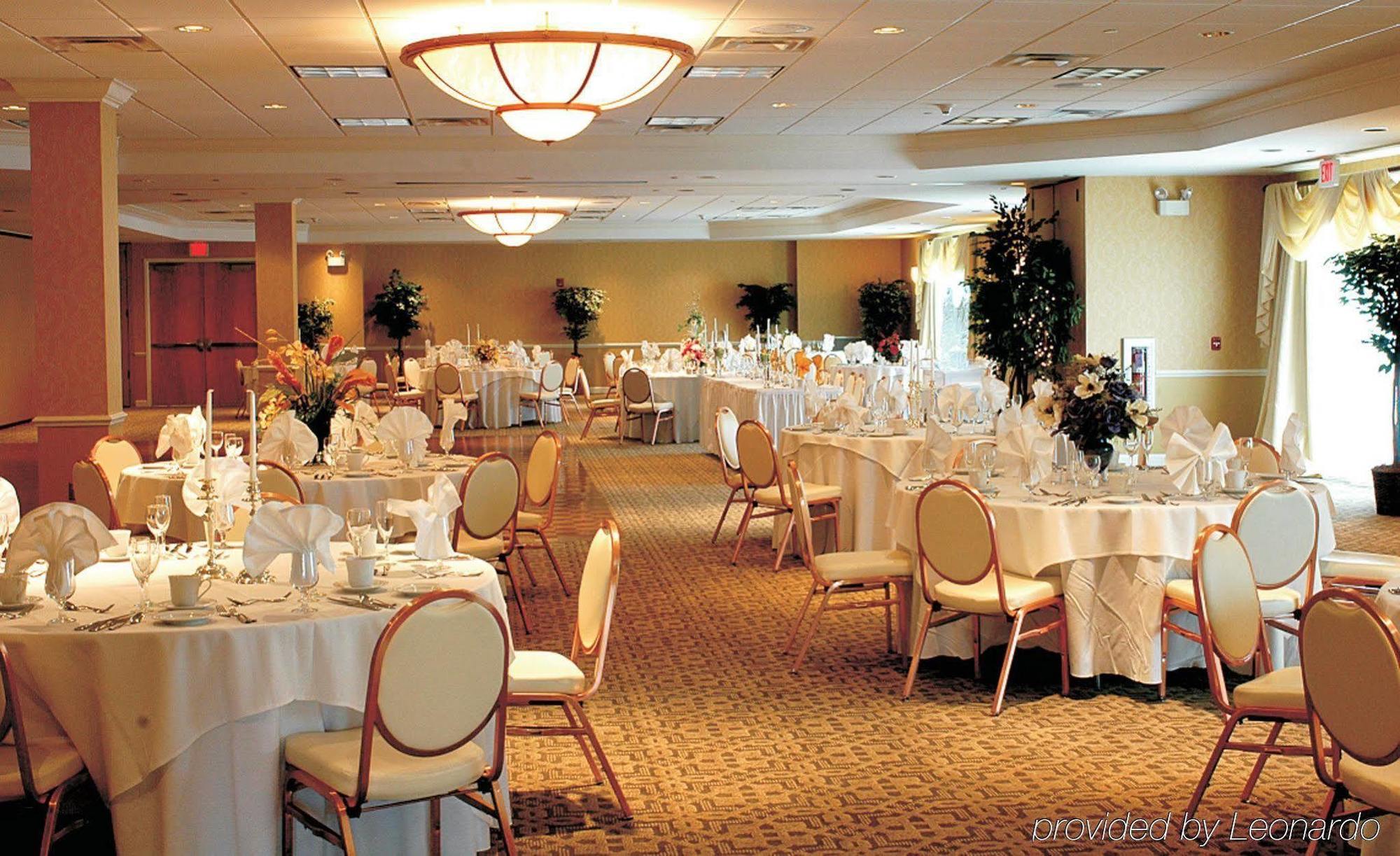 Taurus Sarovar Portico Hotel 4*