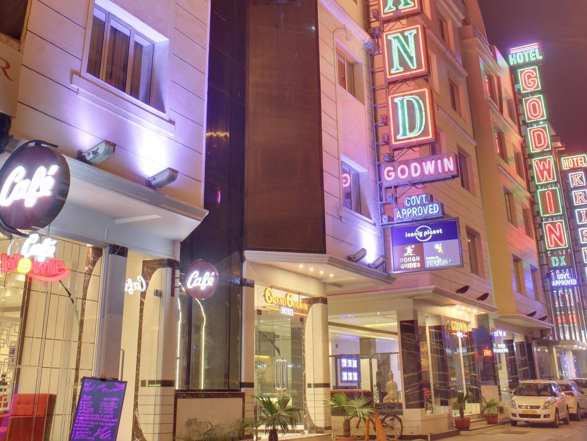 Grand Godwin - Complimentary Airport Pickup -near Ndls Railway Stn Hotel