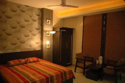 Hotel The Prime Balaji Deluxe At Railway Station - Free Airport Pickup New Delhi