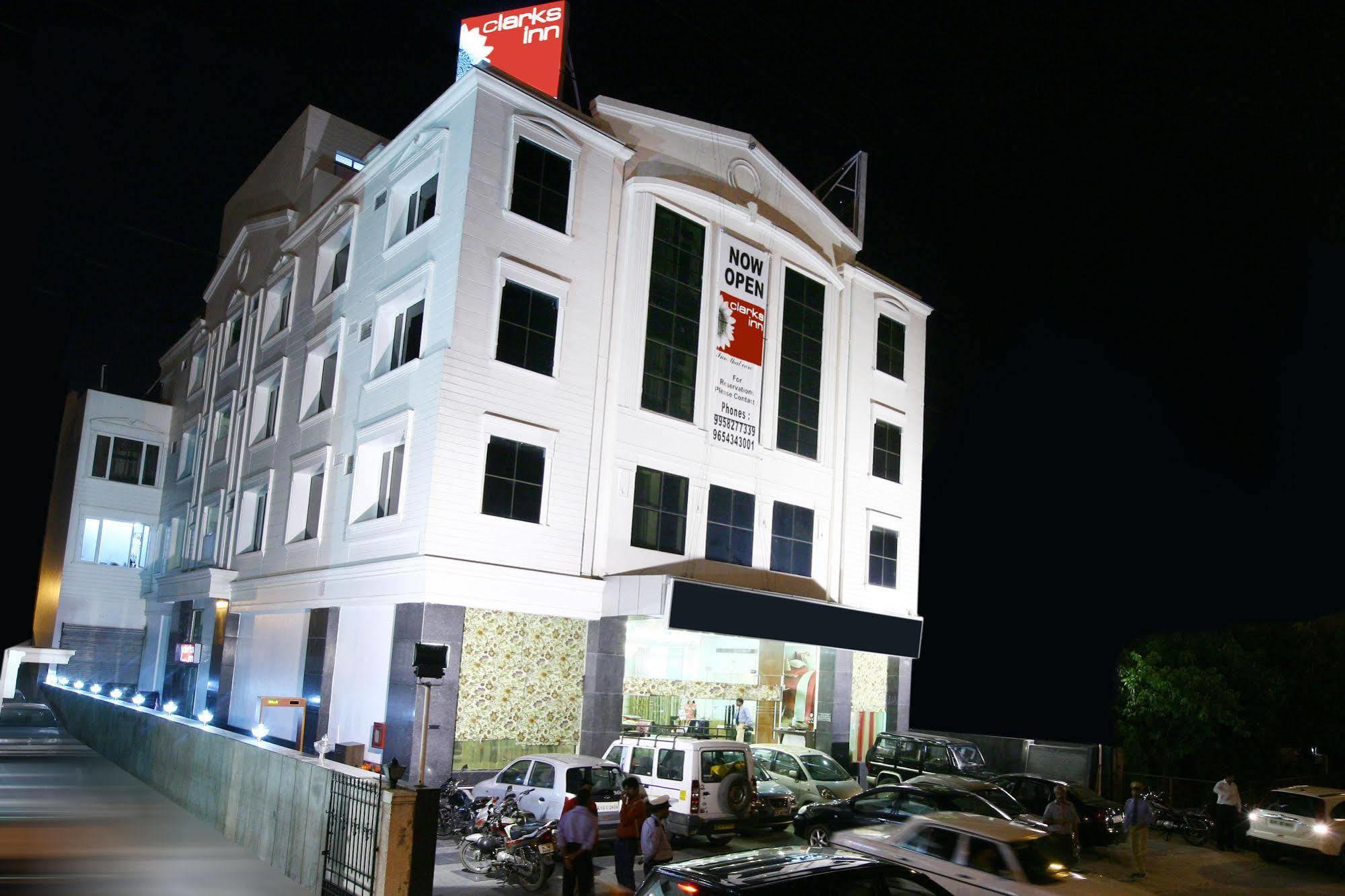 Hotel Karon - Lajpat Nagar Nova Deli