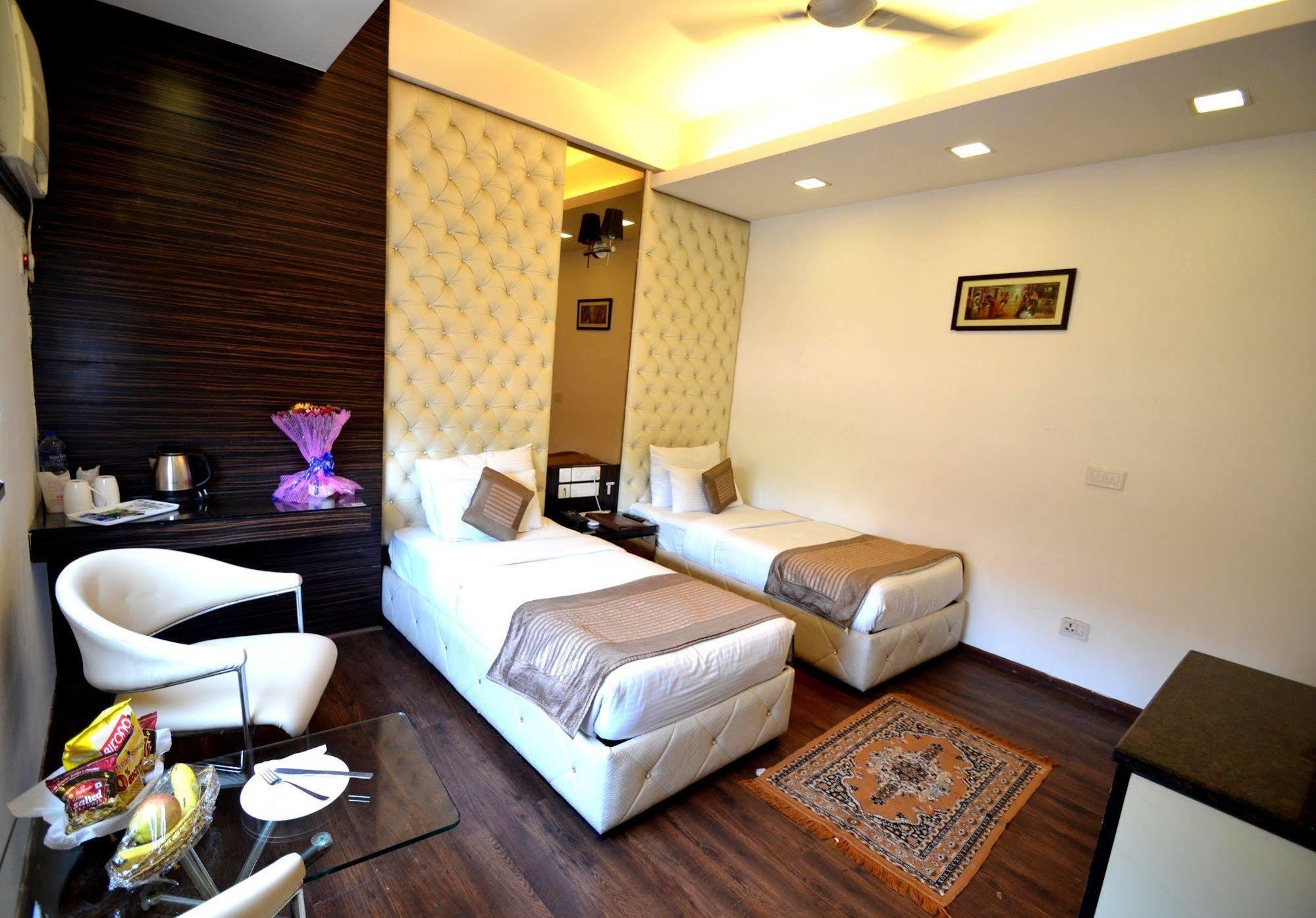 Hotel Metro View 3*