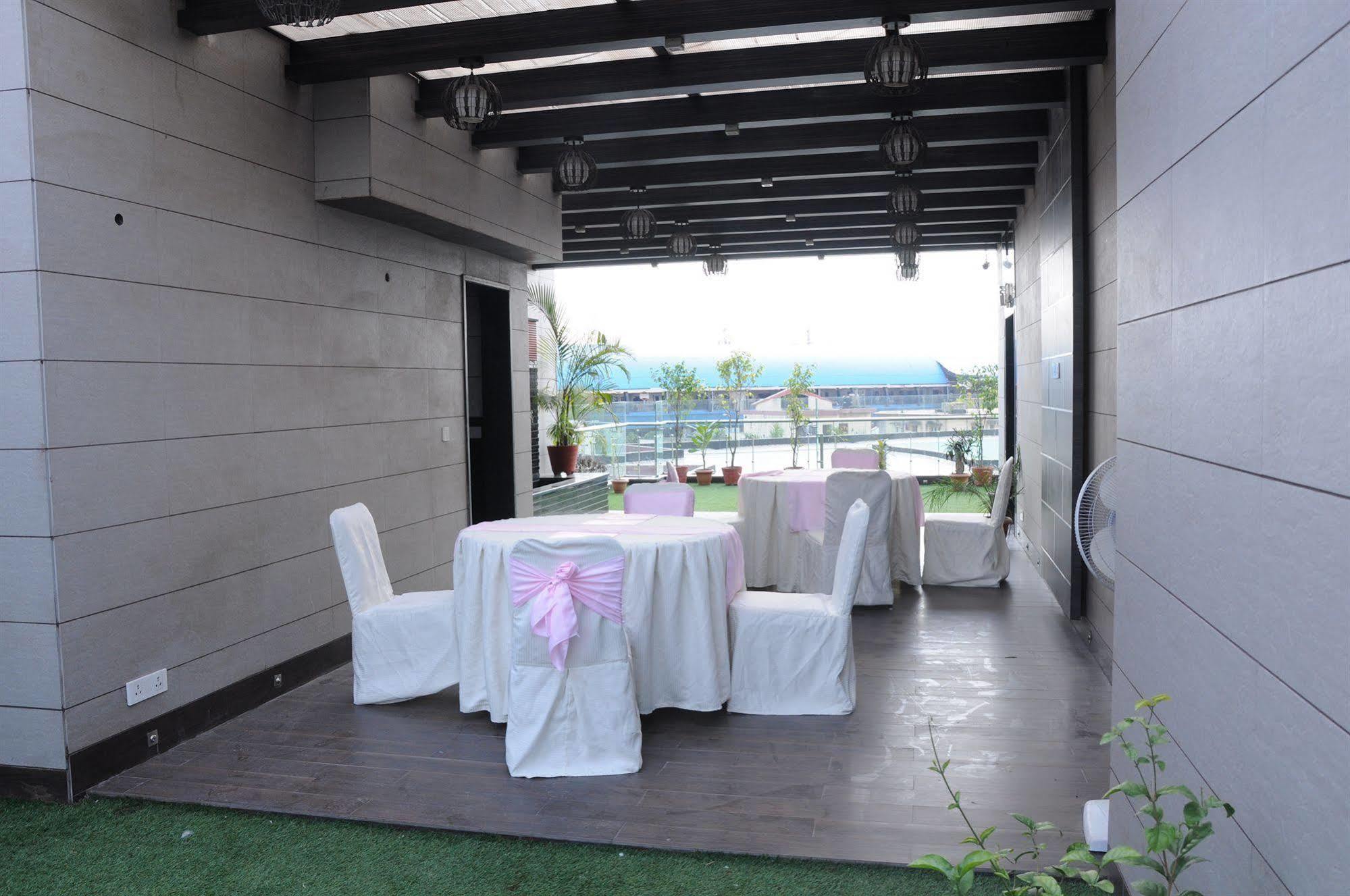 Hotel Metro View 3*