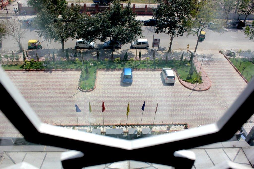 The Golden Palms & Spa, Delhi Hotel Nova Deli