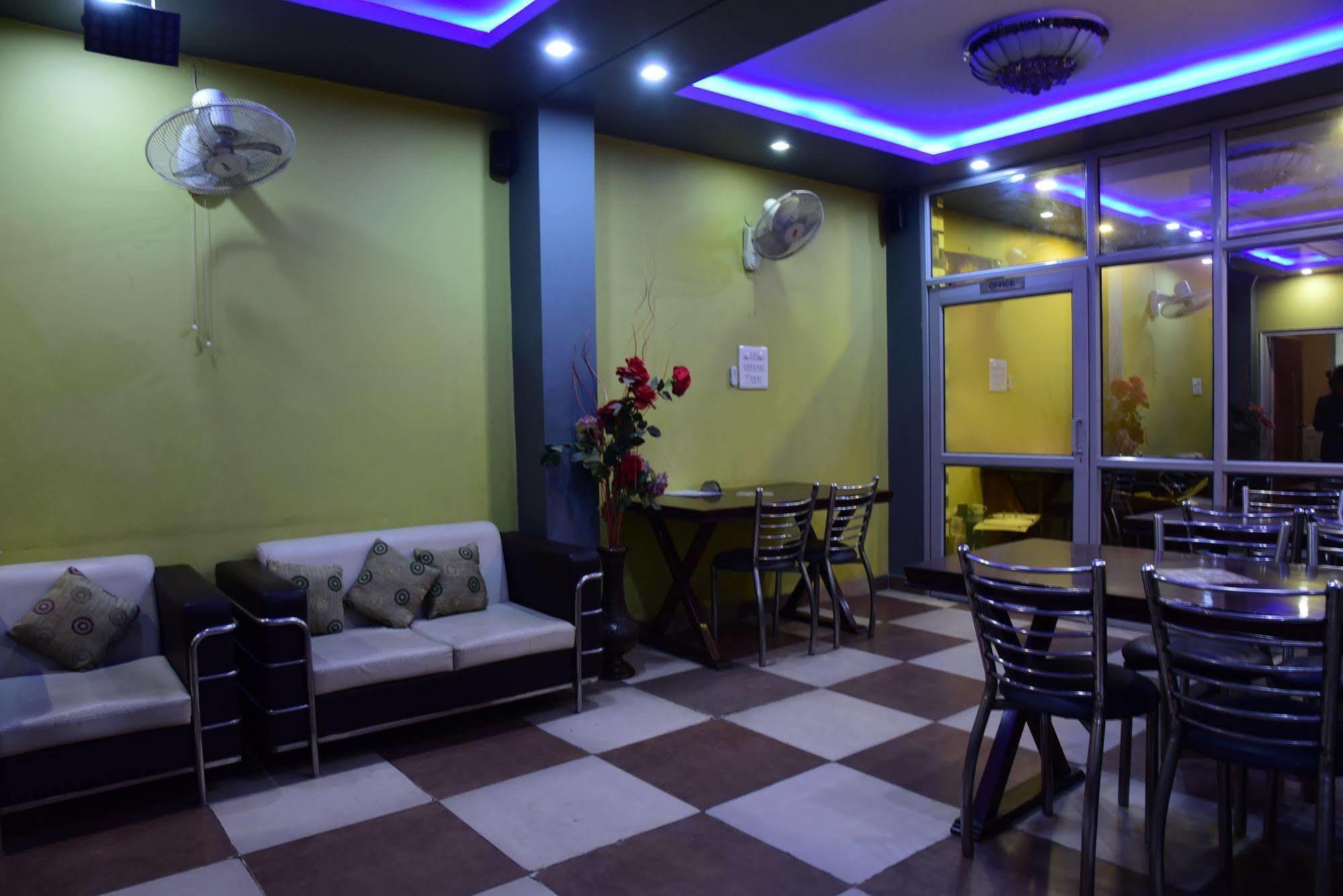 Hotel Opera New 4*