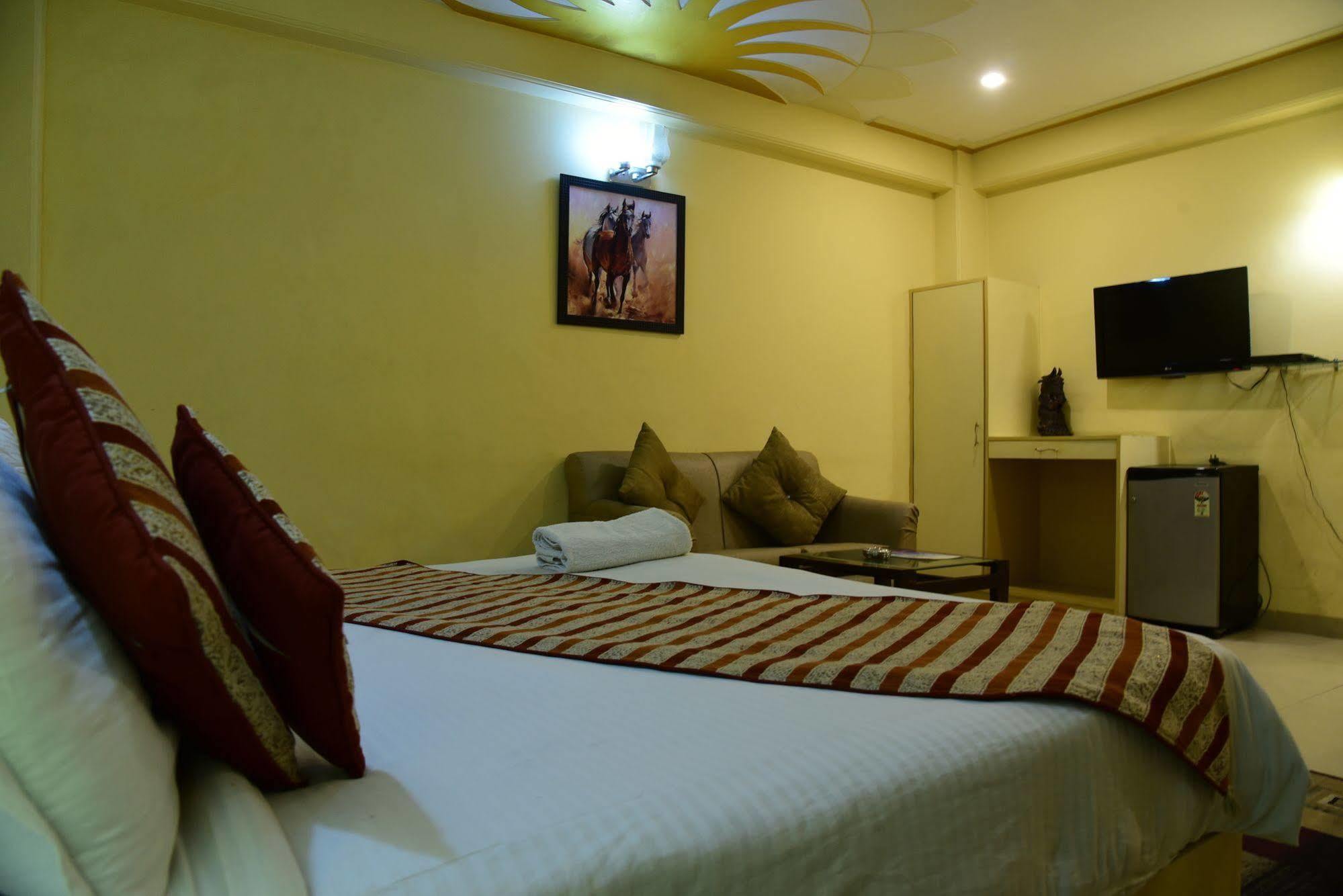 Hotel Opera New Delhi (National Capital Territory of India)