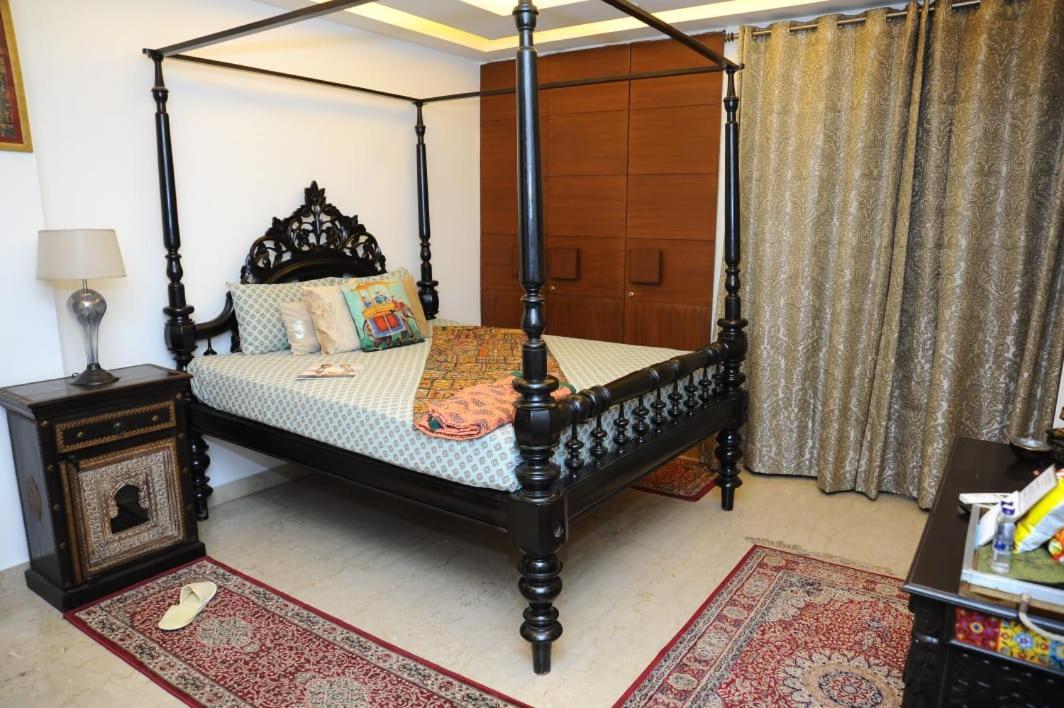 Guest house Mister And Art House *