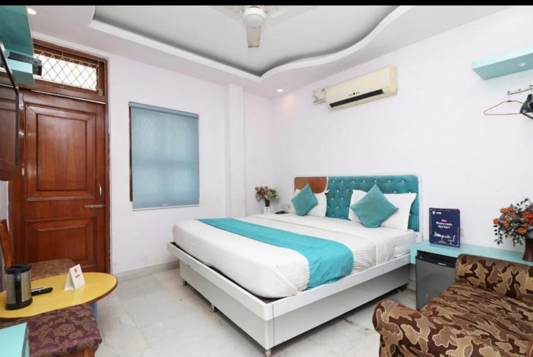 Anoop Hotel