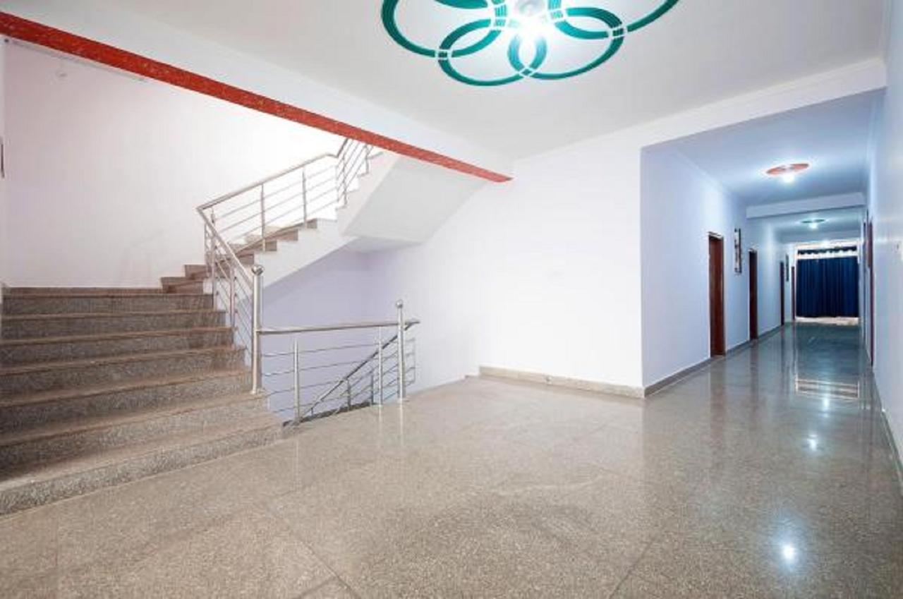 Hotel Airport Heights 3*
