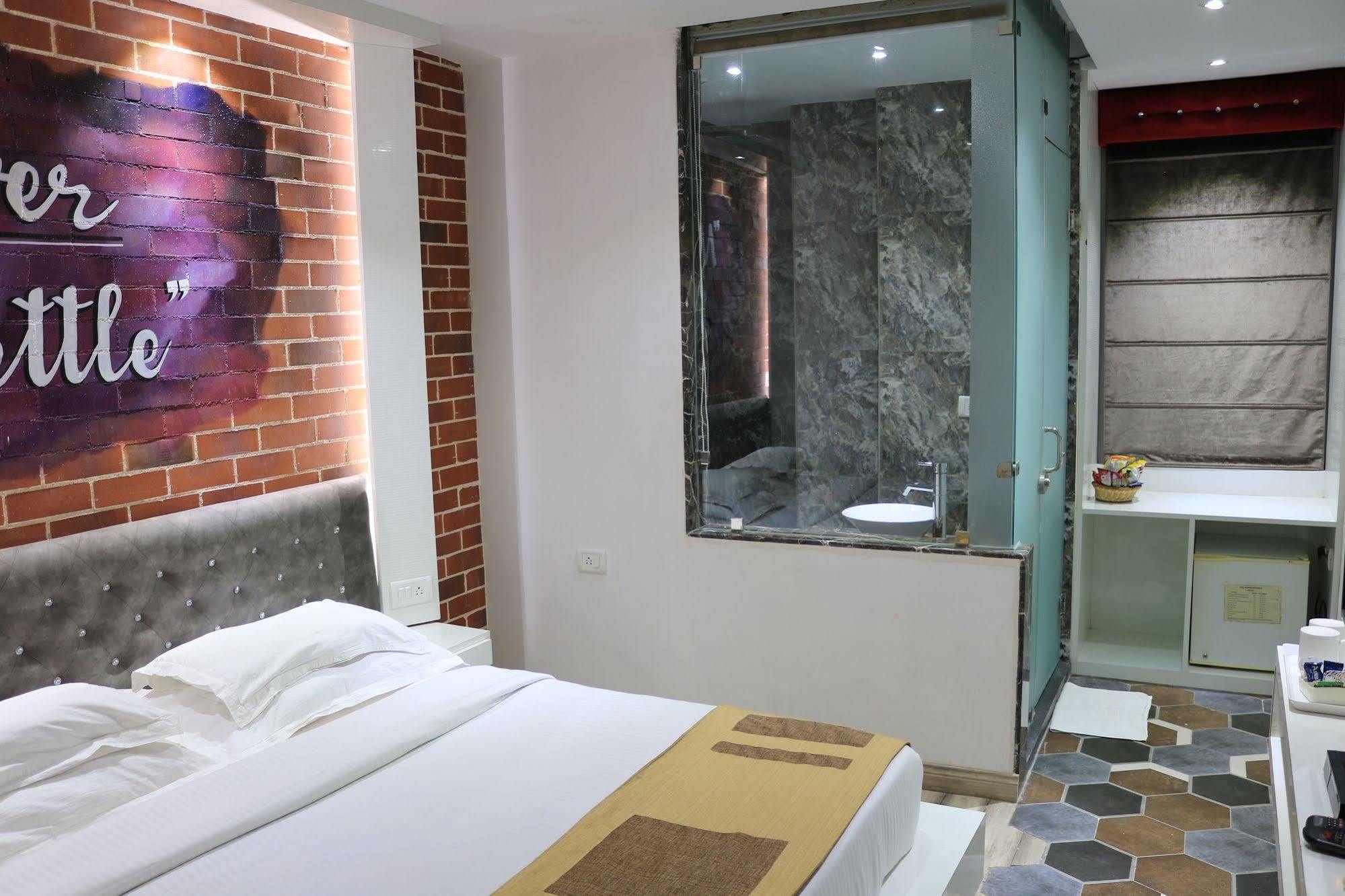 Hotel Sri Nanak Continental Delhi (National Capital Territory of India)