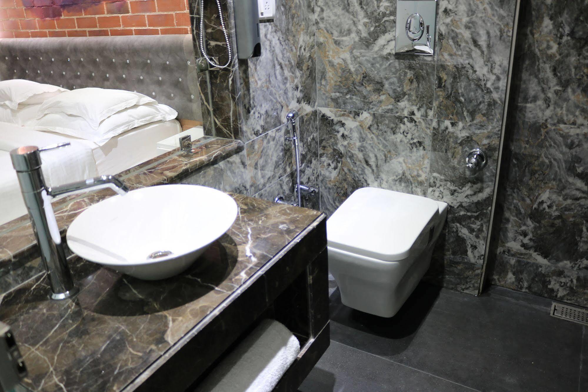 Hotel Sri Nanak Continental 3*