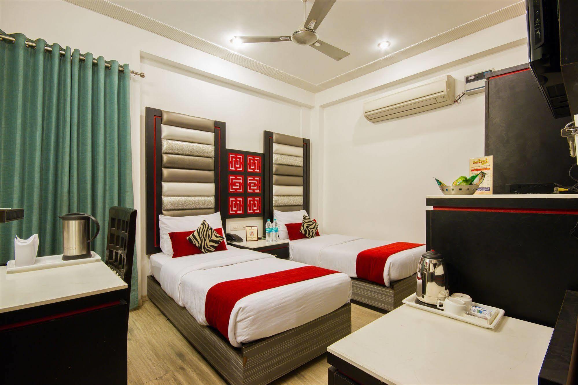 Suncourt Corporate Hotel 3*