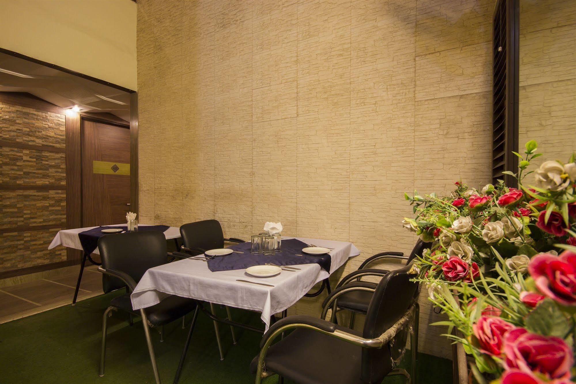 Hotel Sunstar Heights Delhi (National Capital Territory of India)
