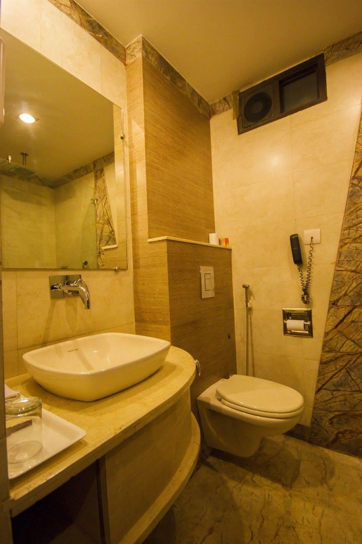 Hotel Sunstar Heights Delhi (National Capital Territory of India)