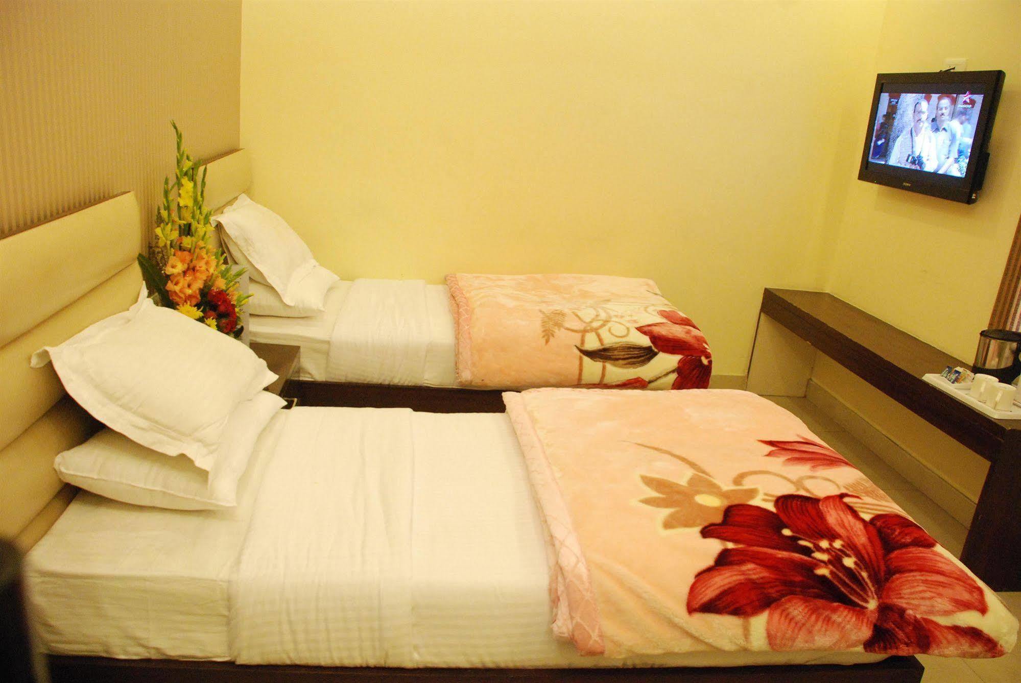 Silver Stone - Karol Bagh New