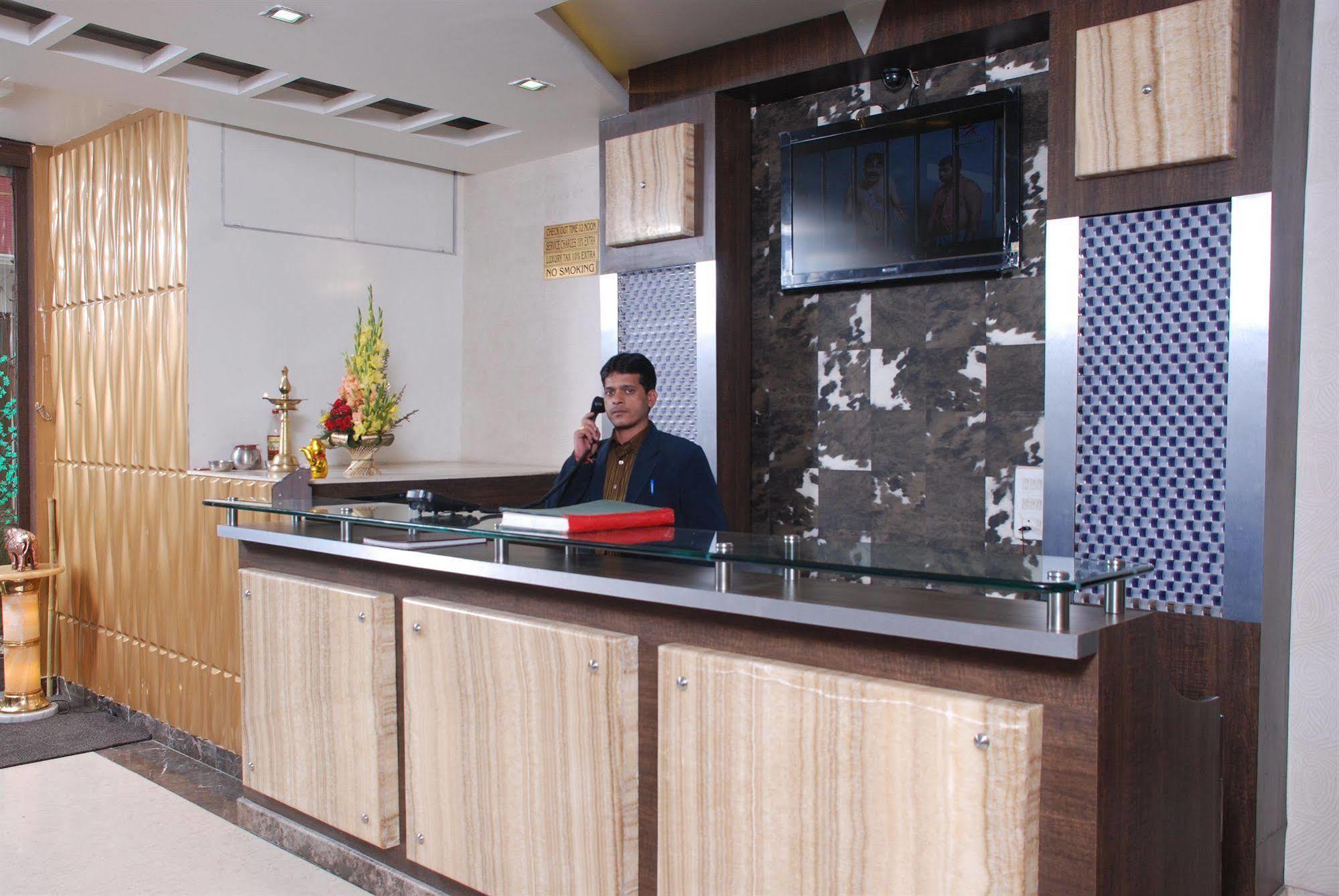 Silver Stone - Karol Bagh New 3*