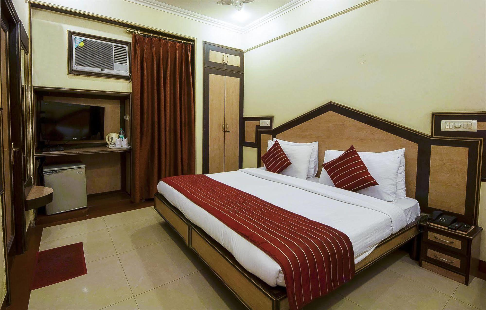 Rama Deluxe Hotel