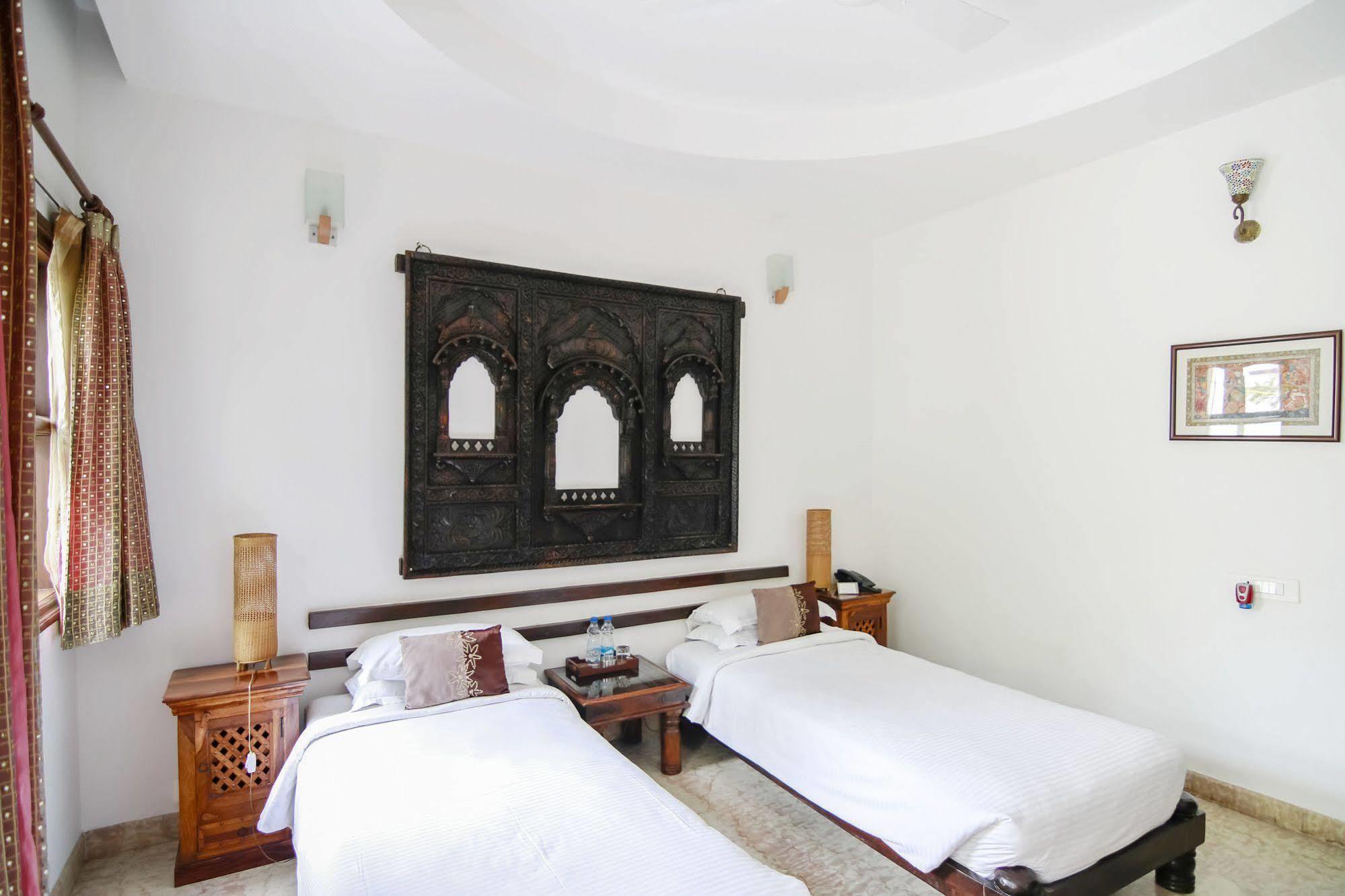 Shanti Hotel
