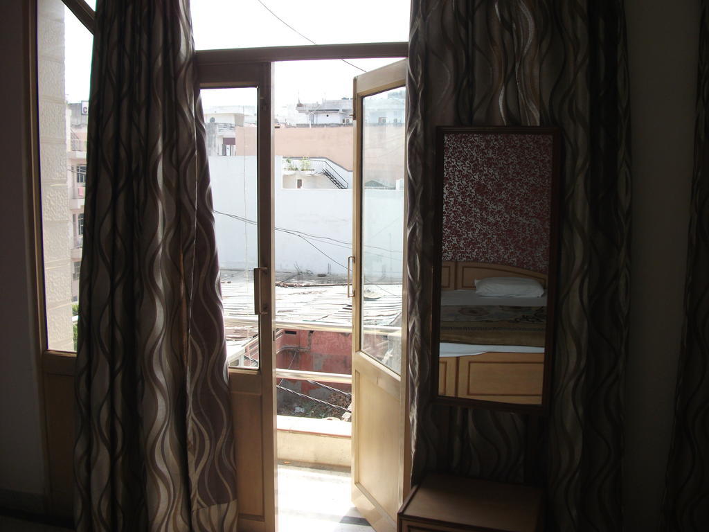 Shalimar Hotel