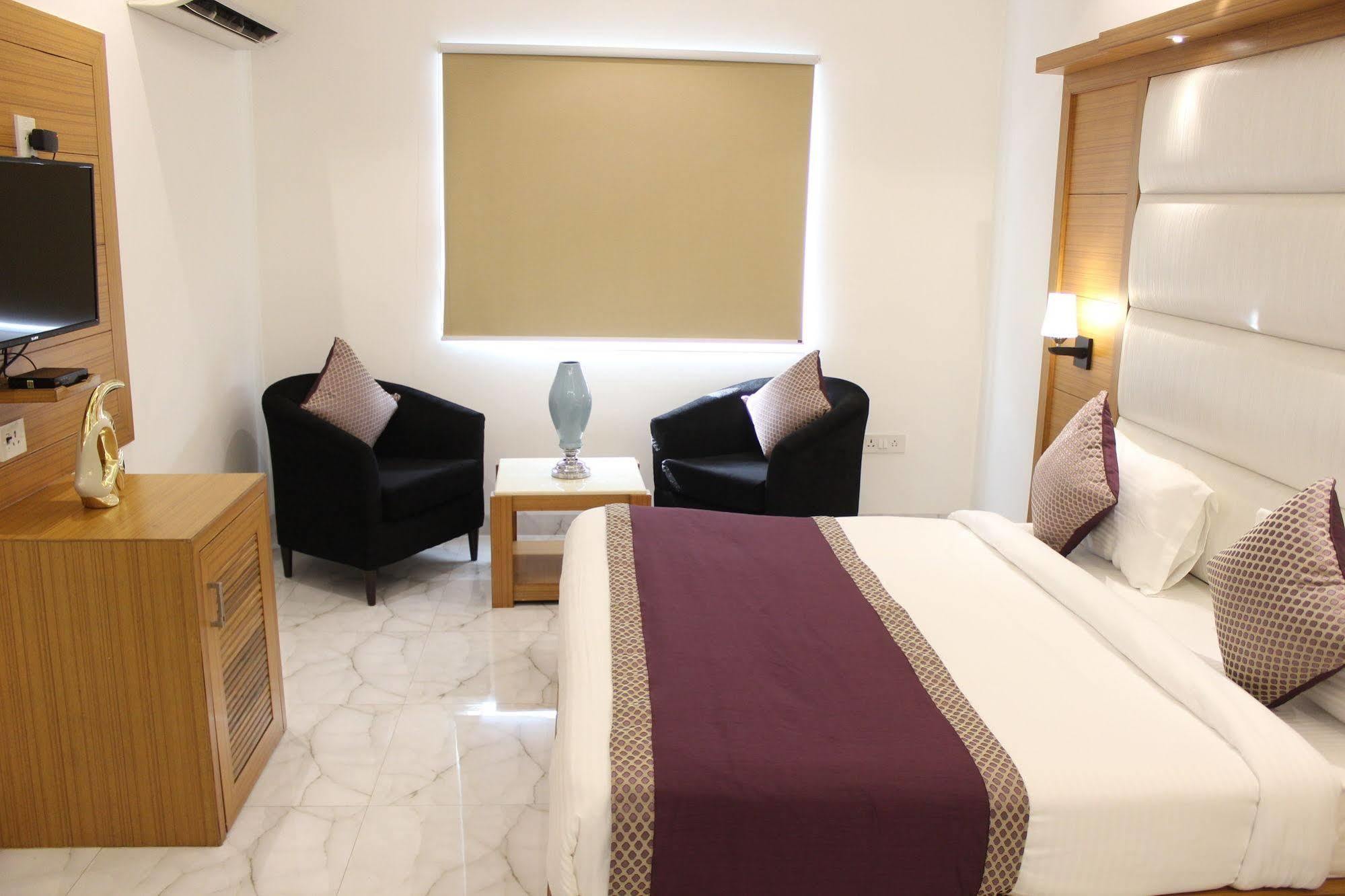 Fabhotel Star Delhi Airport Nova Deli