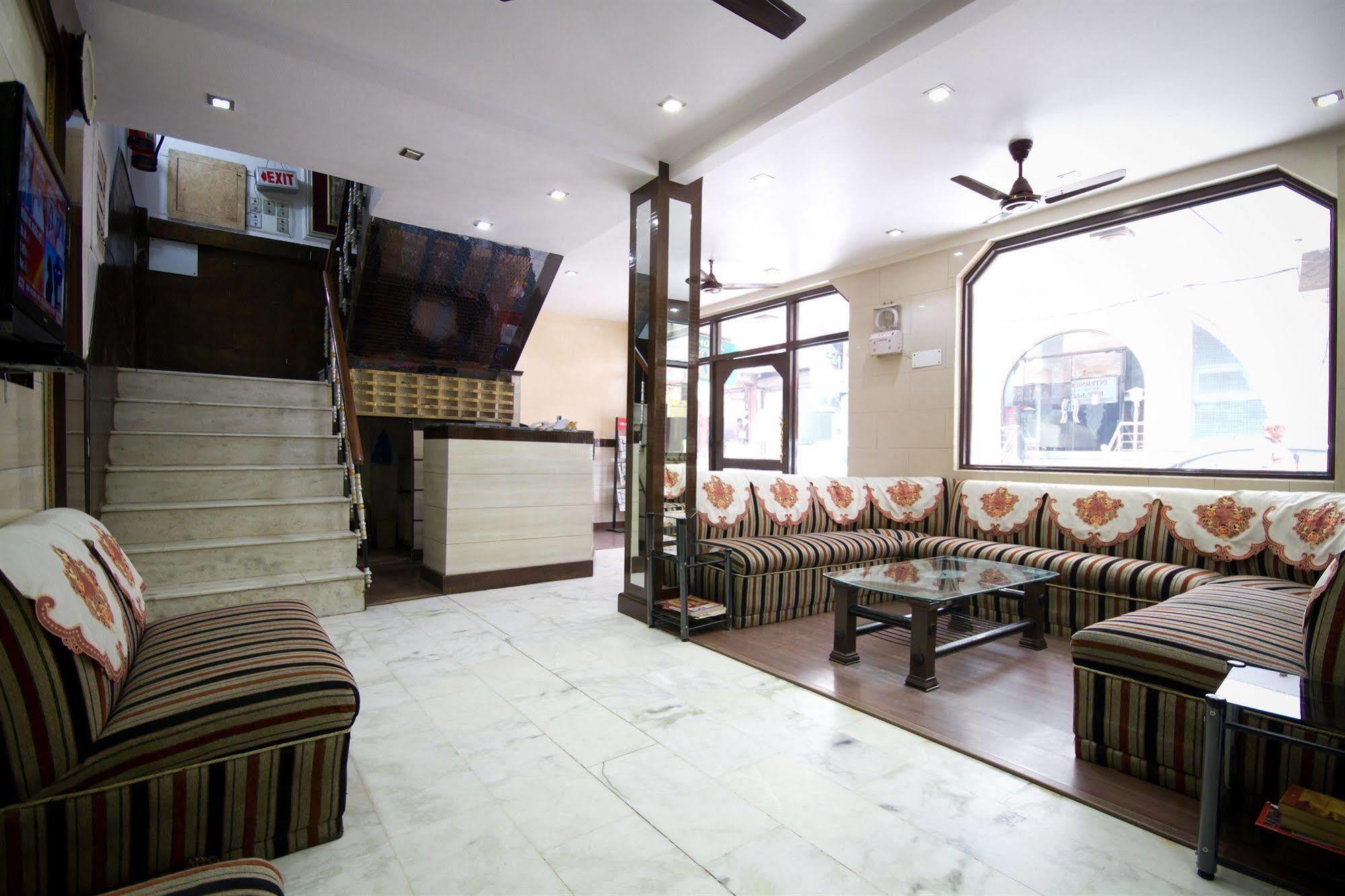 Woodland Deluxe Hotel 2*