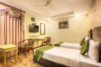 Aura De Hotel 3*