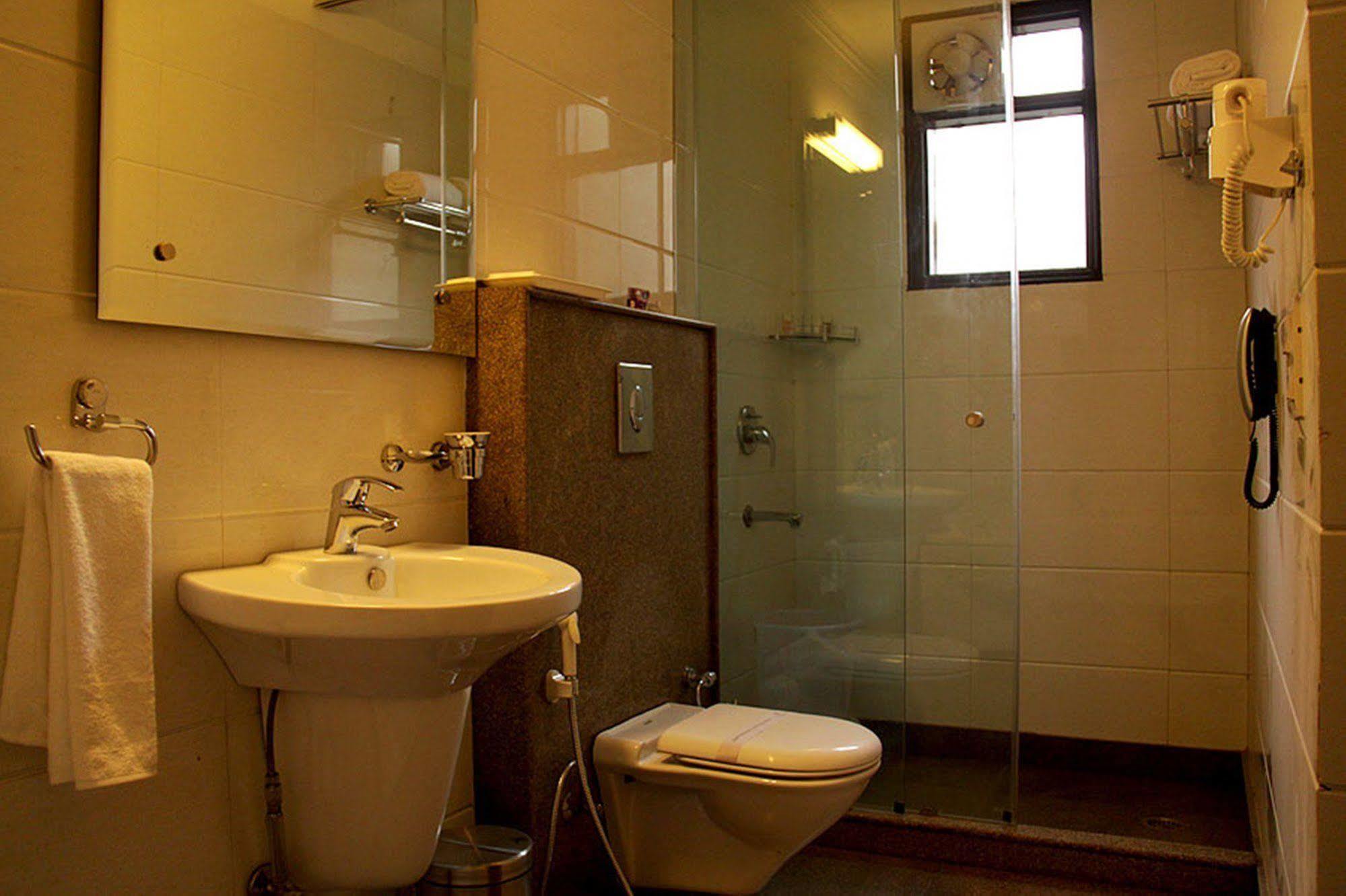 Hotel Fabhotel Cameron 3*