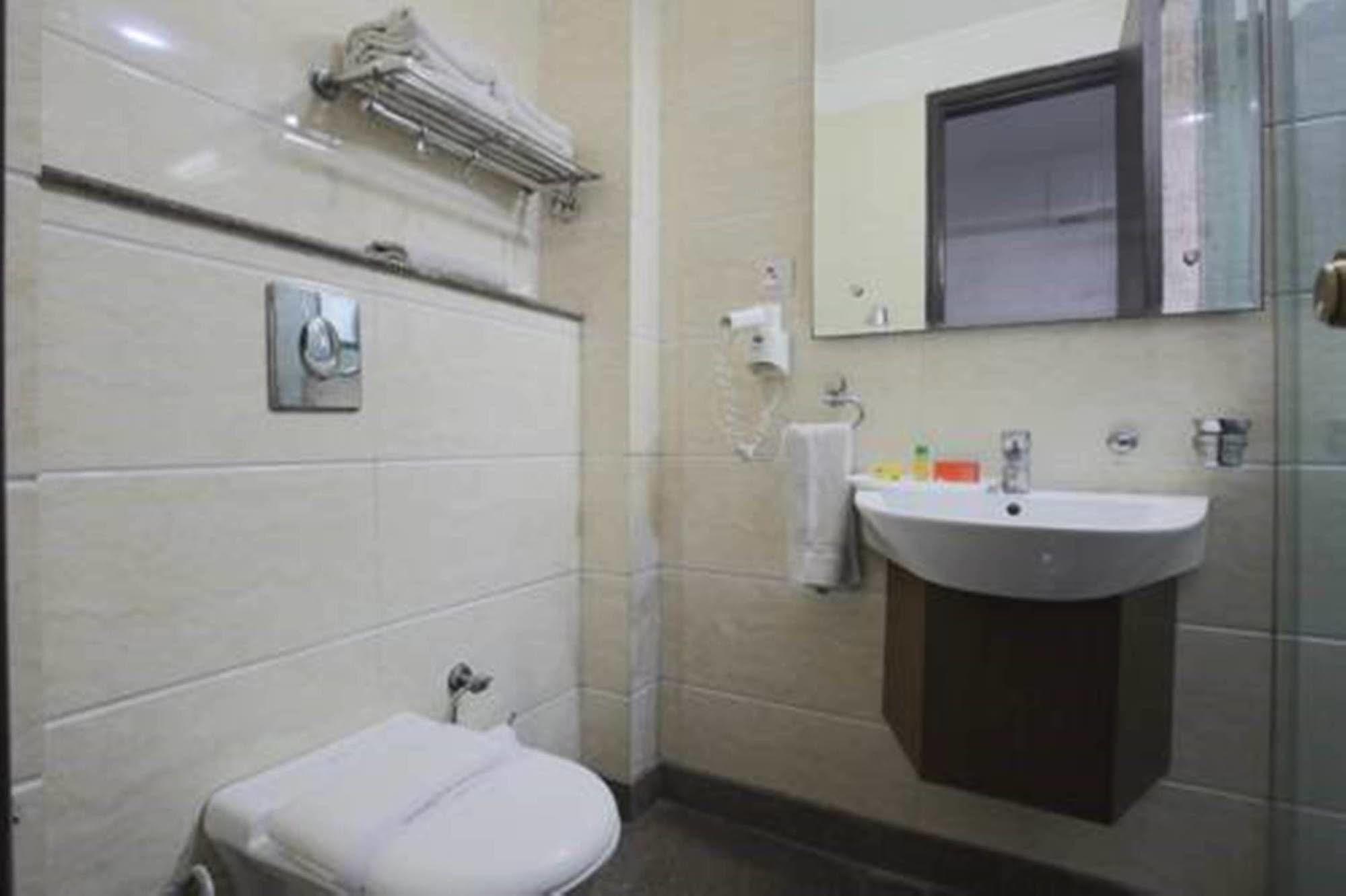 Fabhotel Cameron 3* Nova Deli