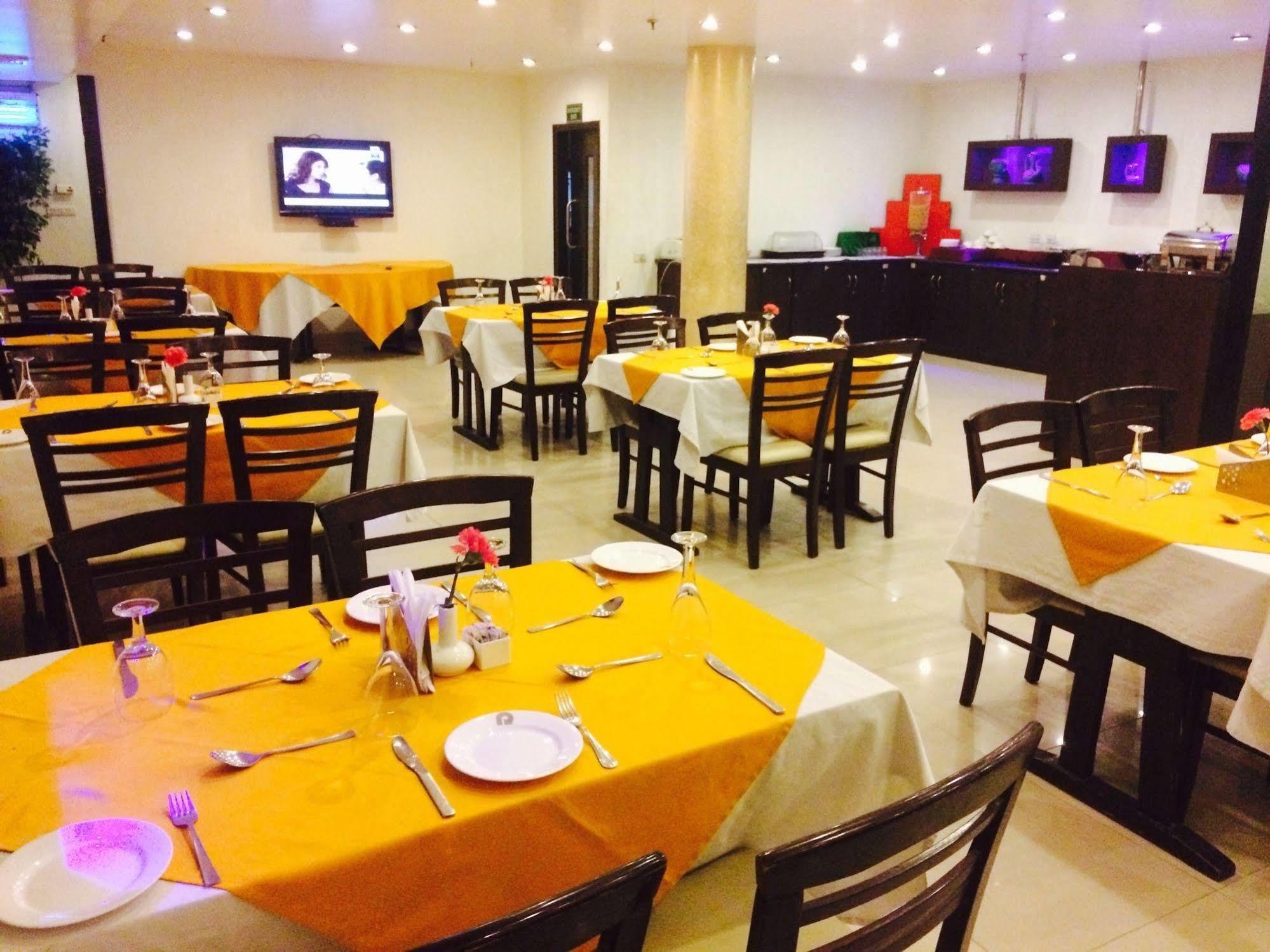Hotel Fabhotel Rockland Nova Deli