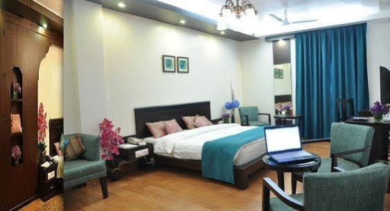 Fabhotel Rockland Hotel Nova Deli
