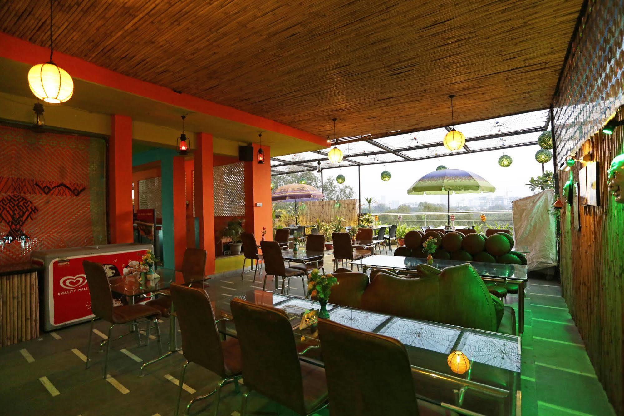 Hotel Star Plaza@new Delhi Railway Station Nova Deli
