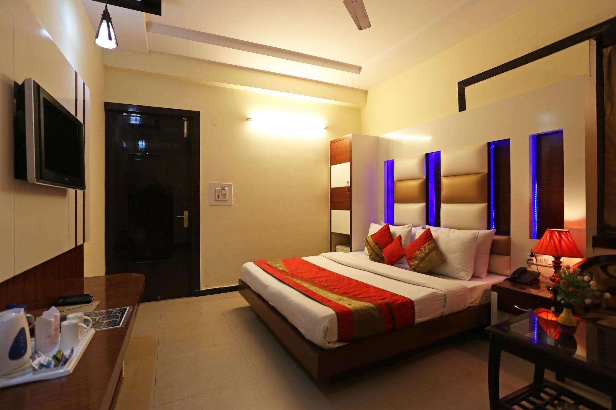 Hotel Star Plaza@new Delhi Railway Station