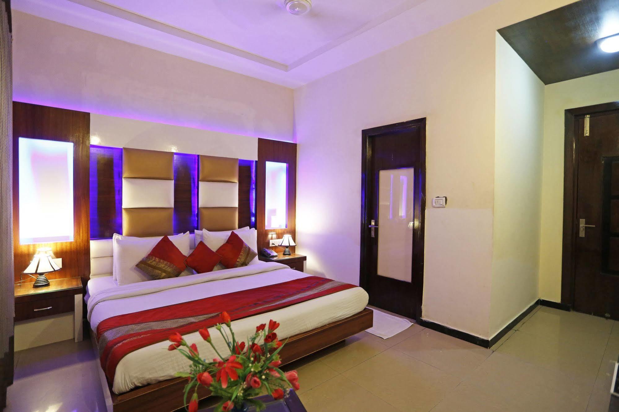 Star Plaza@new Delhi Railway Station Hotel 3*