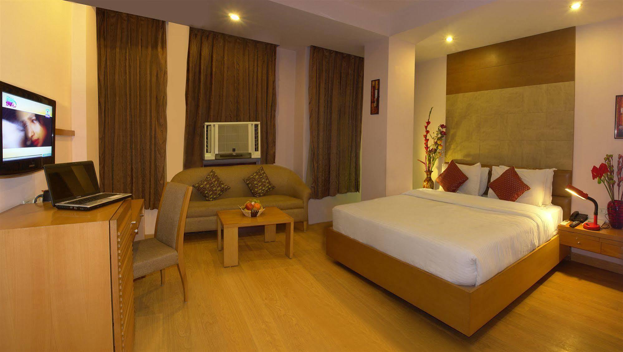 The Crest 3* Delhi (National Capital Territory of India)