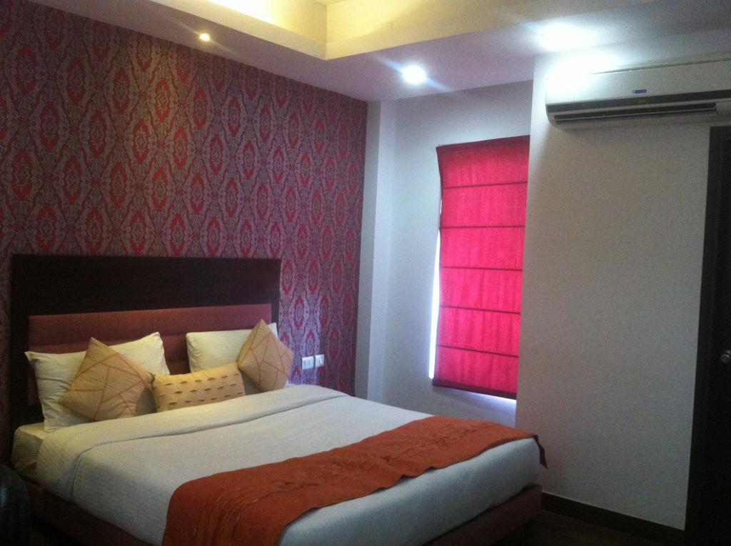 Urban By Laurent & Benon - Dlf Phase 3 Hotel