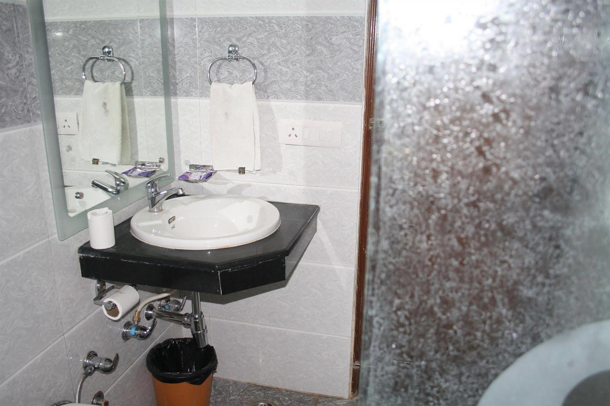 Hotel Rahul Palace New Delhi