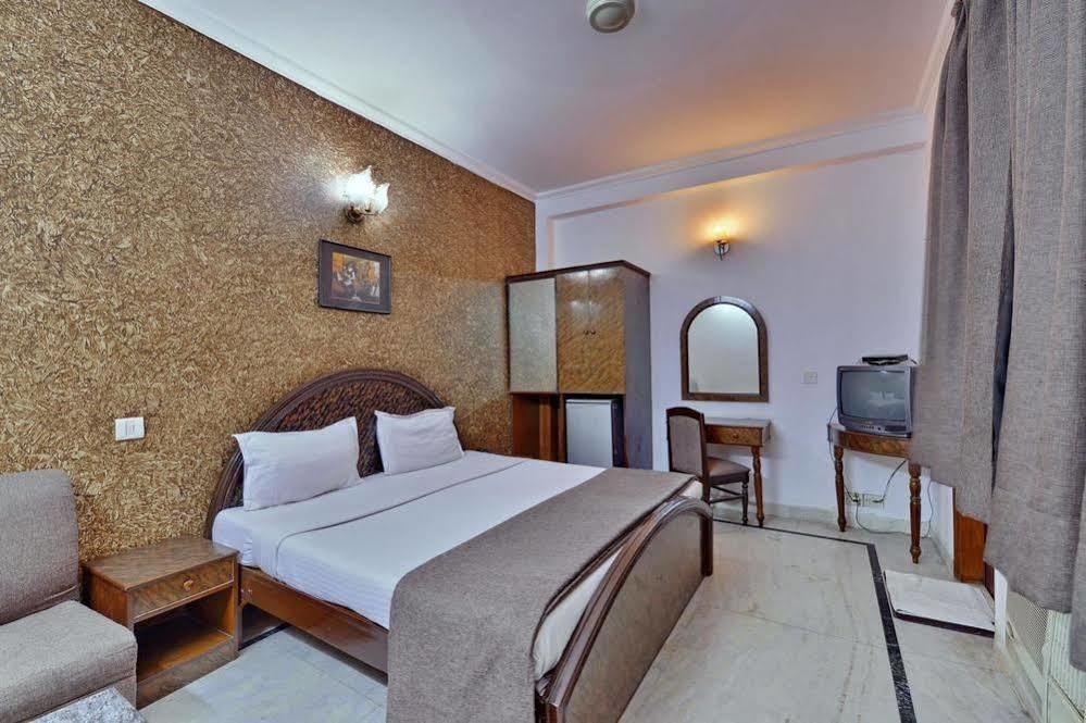 Rahul Palace Hotel