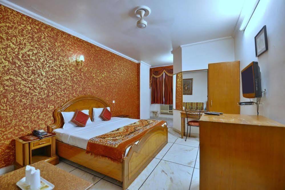 Rahul Palace Hotel
