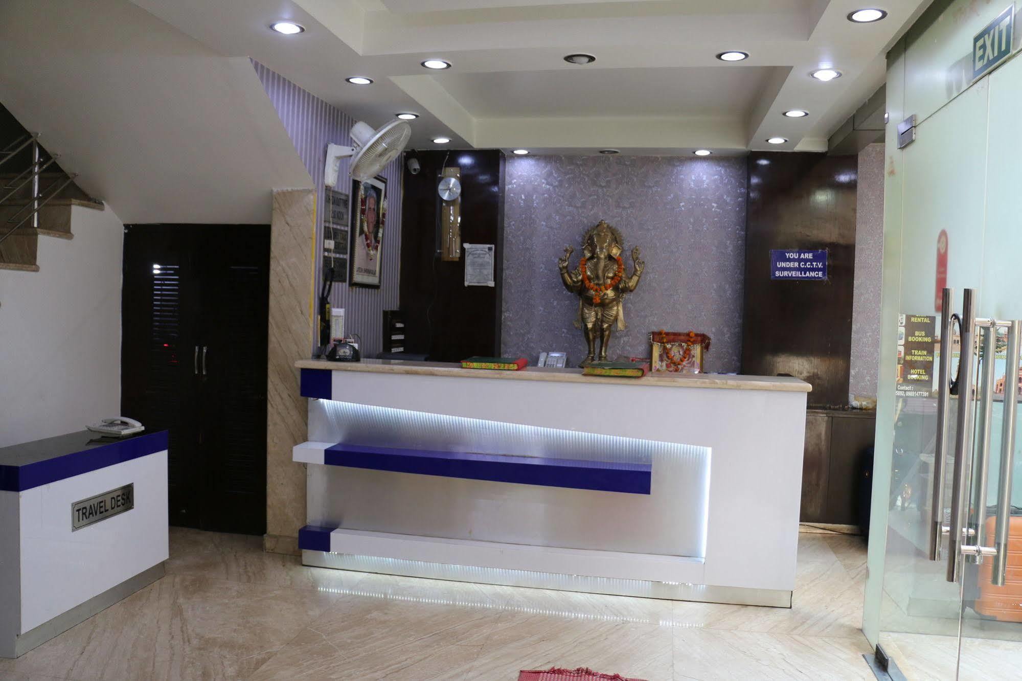 Hotel Seven Seas