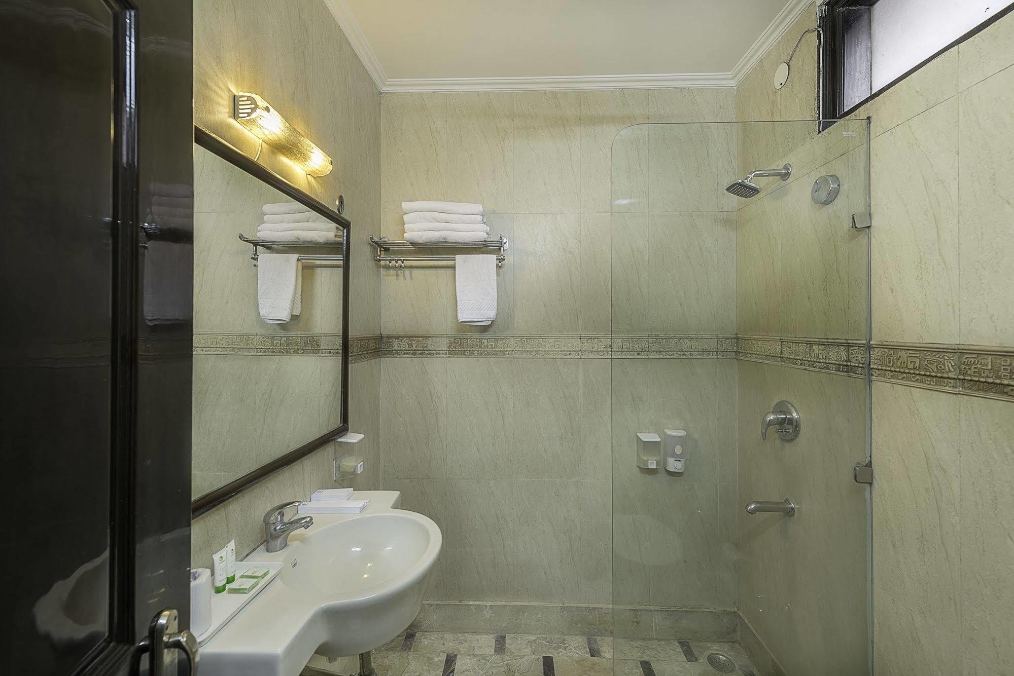 Treebo Trend Singh Sons Karol Bagh 3* New Delhi