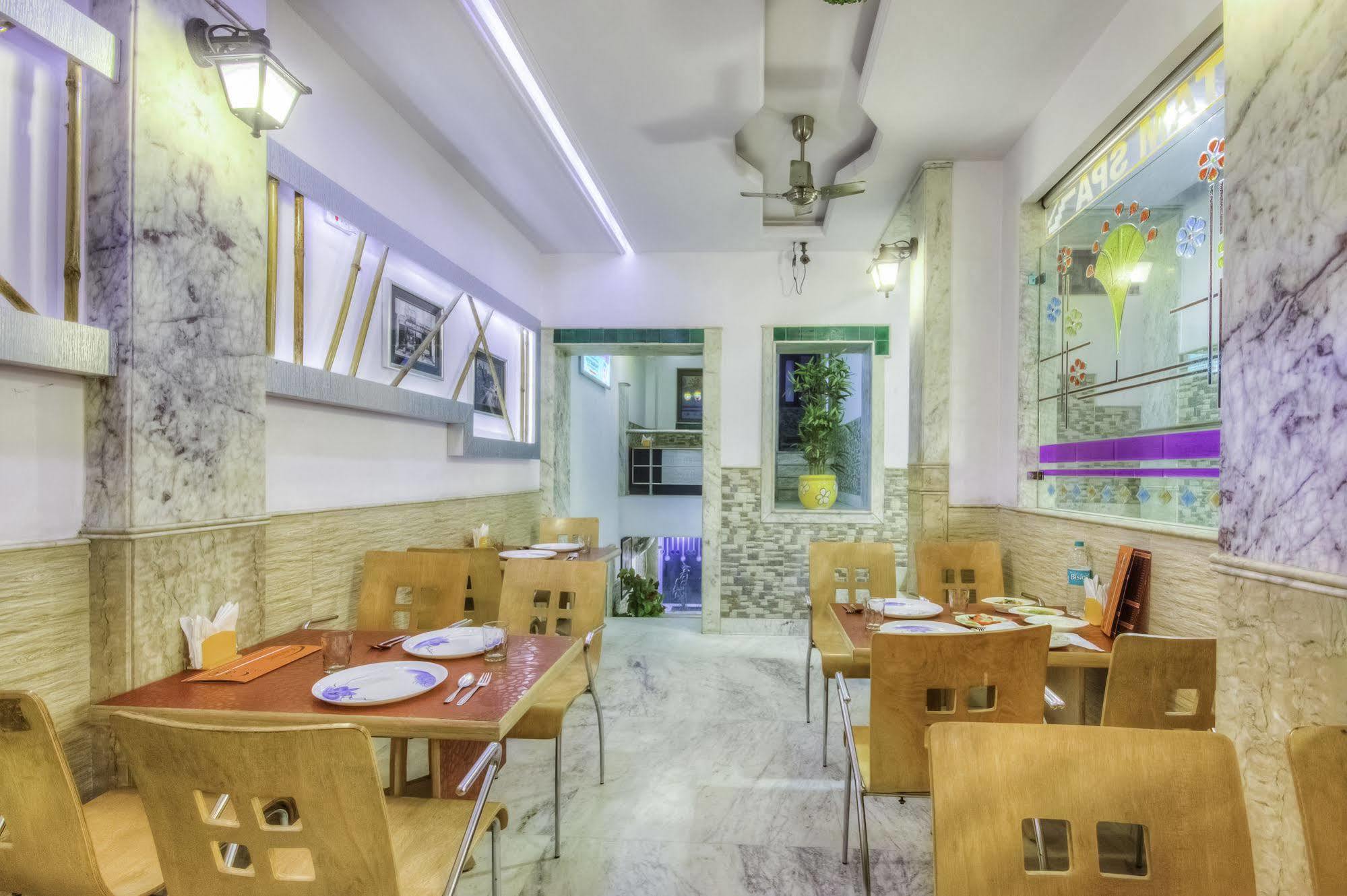 The Natraj Yes Please -new Delhi Hotel