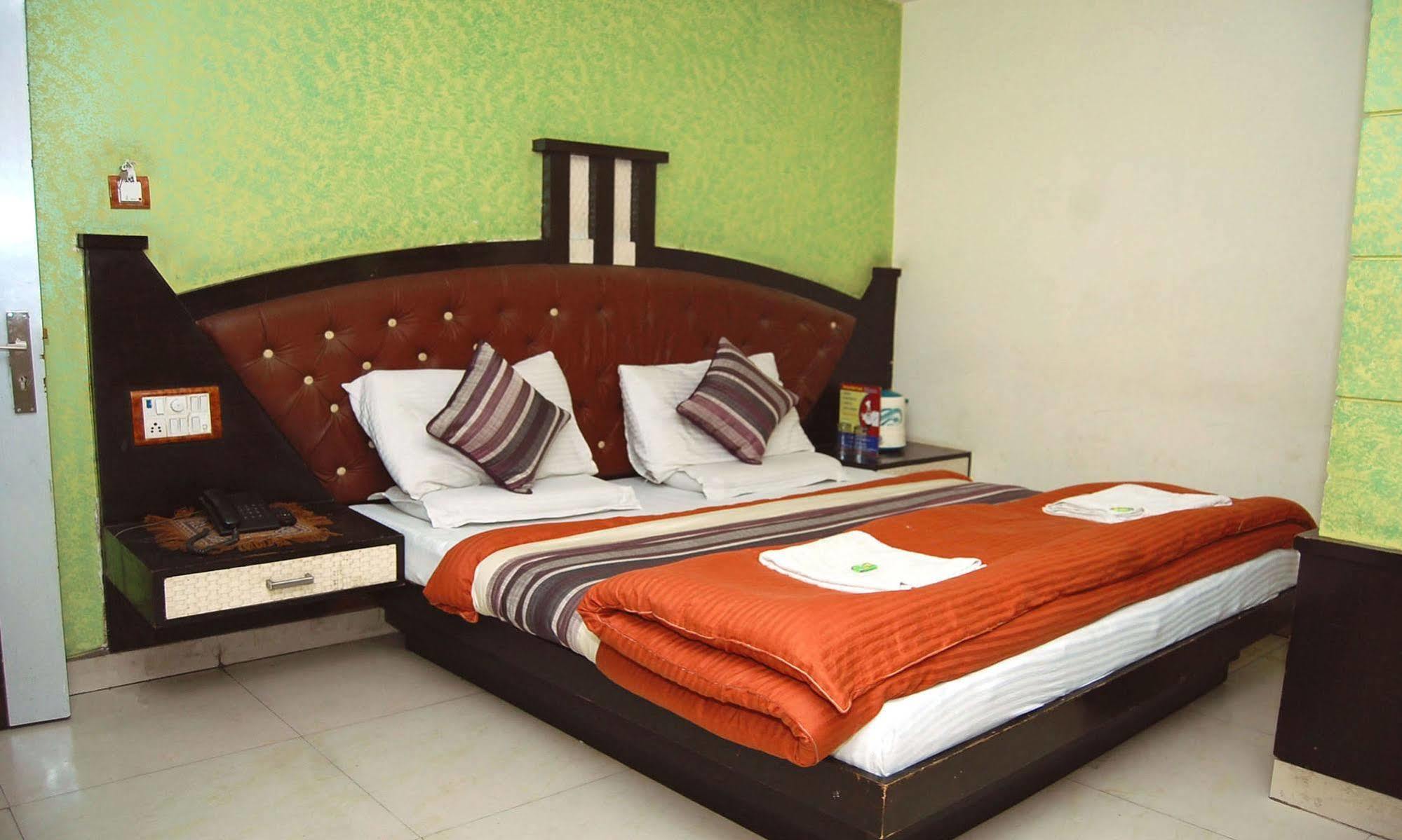 The Sunder Hotel 2*