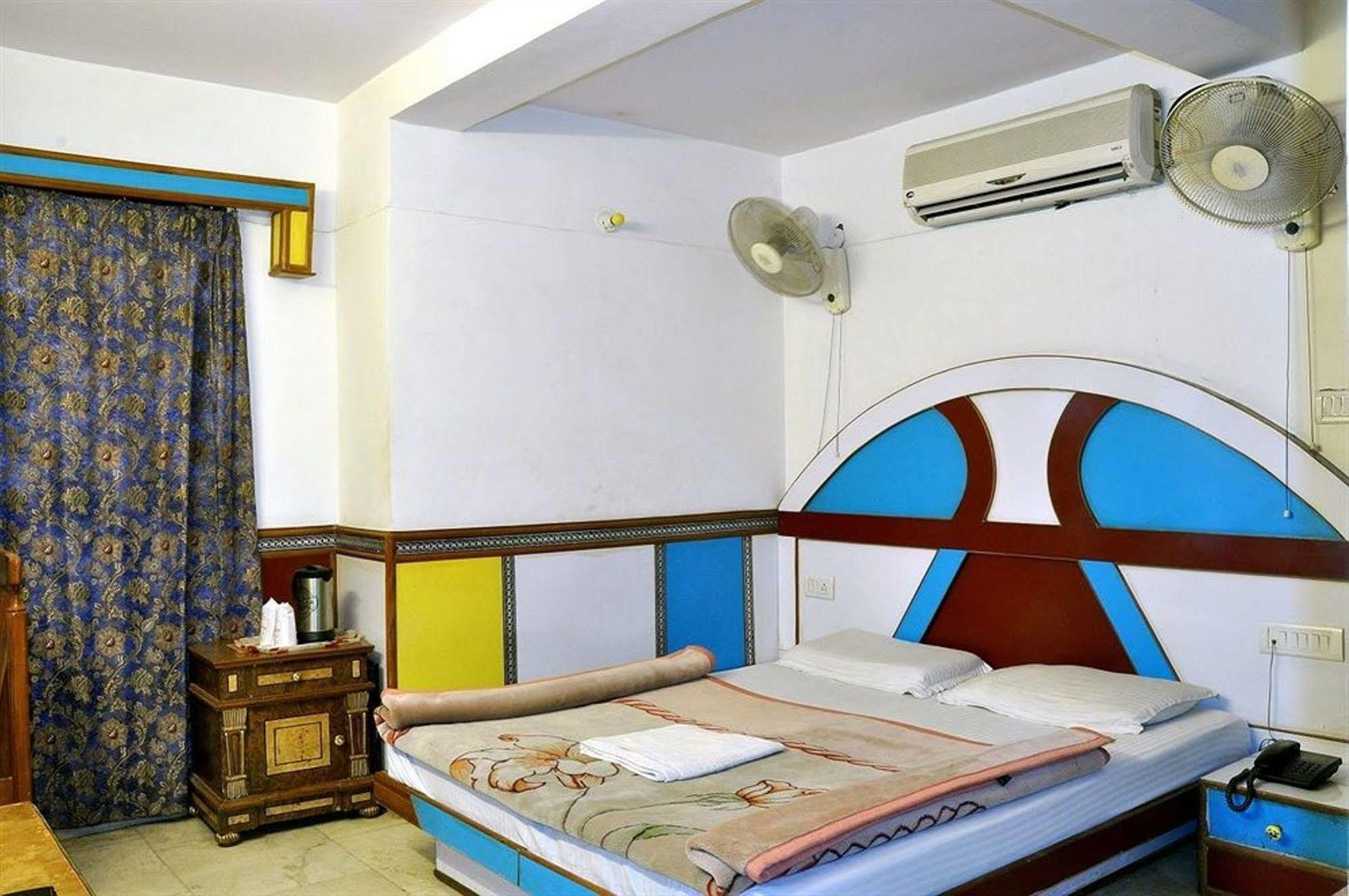 Hotel Anoop