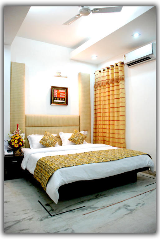 East * New Delhi