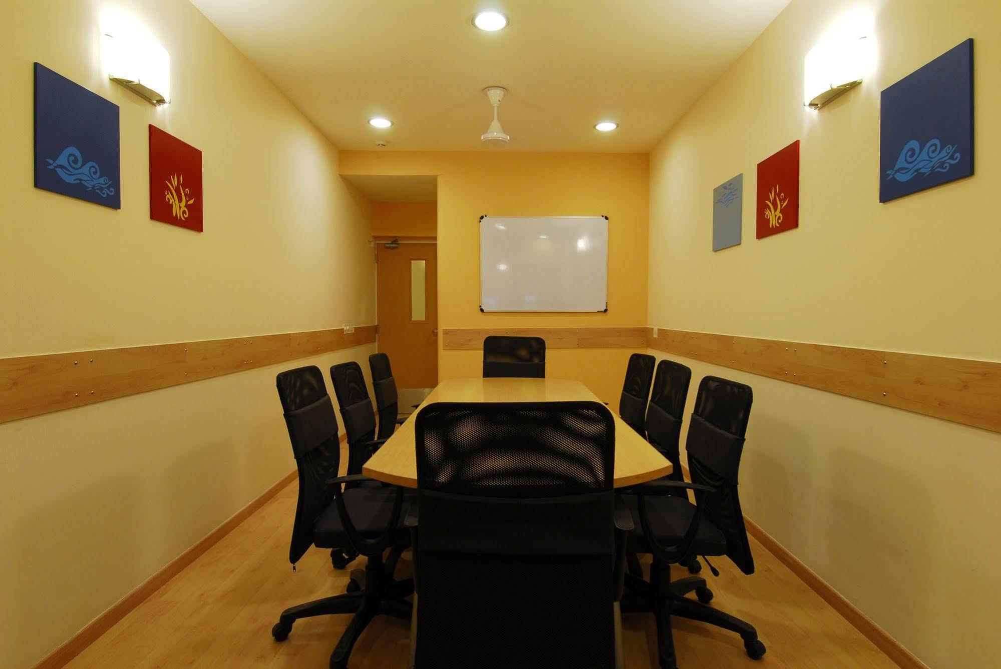 East Delhi 3*