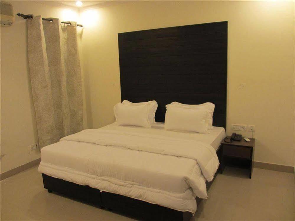 Chanakya Hotel New Delhi